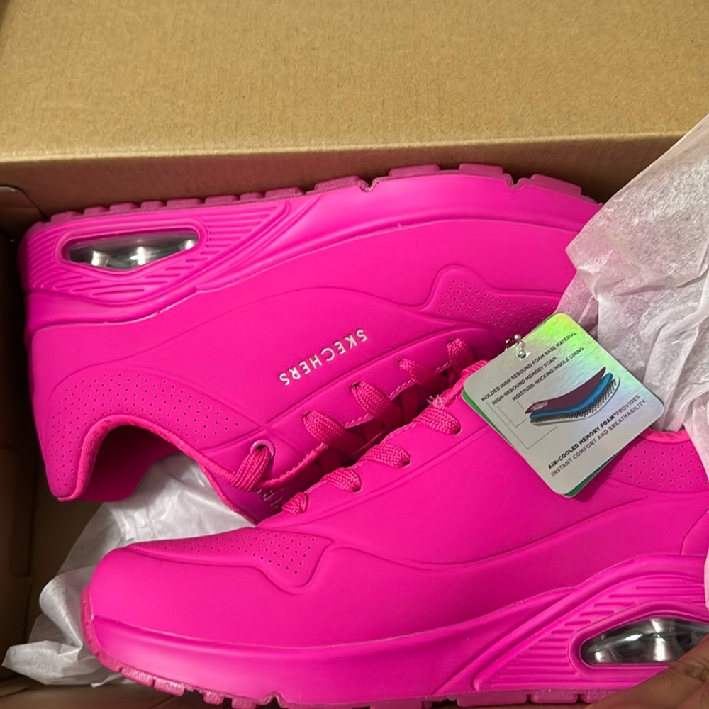 Pink Skechers Uno Night Shades sneaker size 8